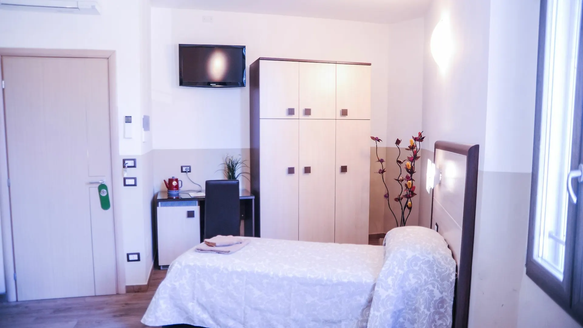 Guesthouse Buonarroti Florence Italy