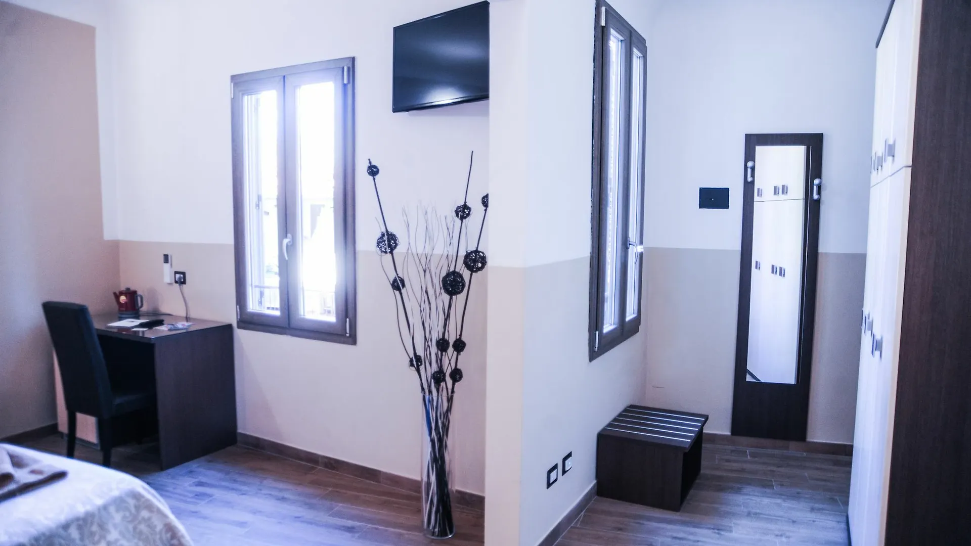 Guesthouse Buonarroti Florence 0*,  Italy